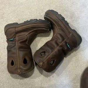 Twisted X moc toe composite toe work boots. Rare
